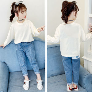 เสื้อยืดคอกลมแขนยาวผ้าฝ้ายแท้สำหรับเด็กผู้หญิง ฤดูใบไม้ร่วง ฤดูใบไม้ผลิ เสื้อชั้นในสีขาว เสื้อผ้าเด็กไซส์กลางและใหญ่ สไตล์เกาหลี
