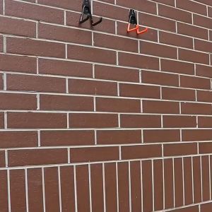 Móc Treo Vật Dụng/Xe Đạp Gắn Tường Bằng Kim Loại Chống Trượt Chất Lượng Cao t có ốc vít tiện dụng