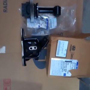 CAO SU CHÂN MÁY HỘP SỐ(CHỮ I). CAO SU CHÂN MÁY TRƯỚC( BÊN LÁI) HYUNDAI I10 2014-2018 .XỊN