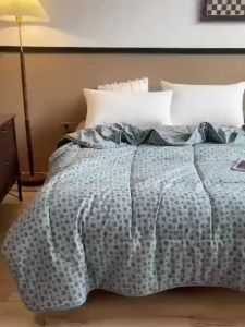 ผ้าห่มขนเป็ดเทียม(Down Duvet)ผ้าห่มไหมญี่ปุ่น 7 ฟุต By ROULISI 🌈ลายดอกไม้เล็กๆ สไตล์วินเทจ(Vintage Style ) ผ้าหนา นุ่มนุ่ม ห่มอุ่นสบาย ระบายอากาศได้ดี ผ้าห่มขนเป็ด ผ้าห่มขนเป็ดเทียม - Lazada