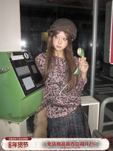 Street Style Womens T-Shirt Shoulder Bared Leopard Print Inner Wear Base Layer Long Sleeve One-Shoulder Bubble Pineapple Oil Pink