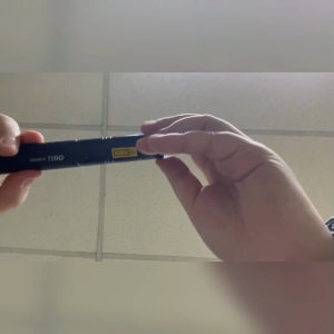 (SG Stock) Deli Rechargeable Laser Pointer (DL552002)