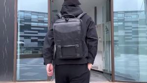 กระเป๋าเป้สะพายหลังหนังแท้สำหรับผู้ชายกระเป๋าเป้สะพายหลังหนังวัวแบบลำลองสำหรับนักธุรกิจกระเป๋านักเรียนแบบอินเทรนด์ความจุขนาดใหญ่กระเป๋าผู้ชายคอมพิวเตอร์