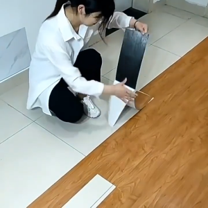 Self-Adhesive Floor Tiles Vinyl Flooring Mat Stickers Lantai Self Adhesive PVC Wooden Vinyl For Home Flooring Decor