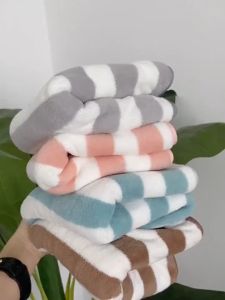 AT.Homemart (แบบแยกขาย สุ่มสี)ผ้าเช็ดผม ผ้าเช็ดผมขนเป็ด ผ้าเช็ดผมลายขวาง รุ่นหนานุ่ม ขนาด 35x80cm. ผ้าขนหนูของรับไหว้ ราคาส่ง