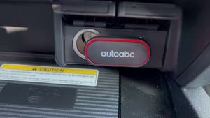 360 Degree Rotation Wireless CarPlay Android Auto Wireless Adapter Smart Mini Box Plug & Play WiFi Universal For Nissan Cars