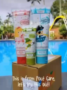 pout Care Grapefruit Island Swimmers’ Top-to-Toe 250ml I Gentle Chlorine Removal Hair & Body Wash