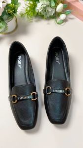 IVORY Sepatu Flat Wanita Loafers DT331-LF330 Hitam