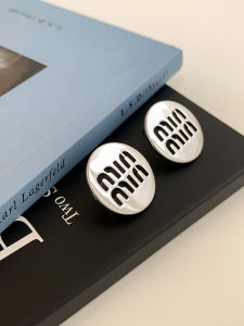 High-End Trendy Design Letter 925 Silver Needle Earrings Gold Metal Round Ear Studs for Women Fashionable and Stylish Accessories