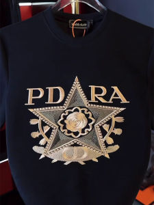 เสื้อยืดฤดูร้อนที่ทันสมัยสําหรับผู้ชายที่มีการออกแบบดาวปักผ้าฝ้ายคุณภาพสูงสไตล์ลําลองพร้อมแขนสั้น