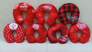 Dreamtoys96 Bantal Leher Headrest Love Traveling