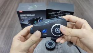 (Malaysia Stock) Q28 Motorcycle Helmet Headset Wireless Camera Recorder 1080P HD Video WIFI Bluetooth IP66 Waterproof