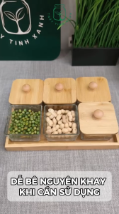 Set Hũ Thủy Tinh Vuông Nắp Gỗ Sáng Kèm Khay Đựng Gia Vị Hạt Khô [SHTT001]