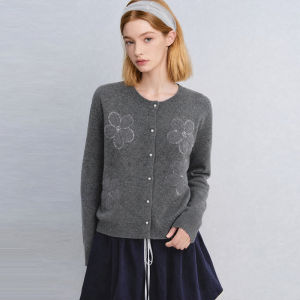 Woolen Loose Knitted Cardigan Slim Fit Gray Floral