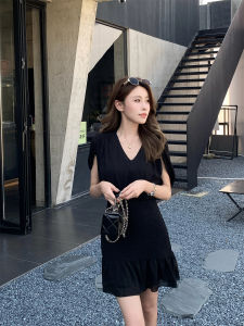 Junjun Elegant V-neck Slimming Batwing Sleeve Dress Wooden Edge High Waist A-line Summer Dress Womens Fashion Commute Style