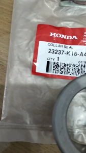 Orimoto- COLLAR CORONG DUDUKAN SEAL PULLY BEAT SPORTY STREET SCOOPY ESP HONDA 23237-K16-A41 ORIGINAL