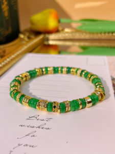 Designer New 2024 Handmade Beaded Bracelet Chinese Style Womens Green Color Bracelet Fashion Jewelry Fresh Outburst