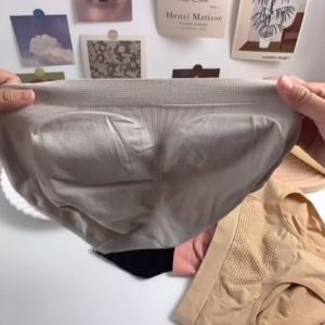 LEAShop ขายดี กางเกงชั่นในสุภาพสตรี เนื้อผ้านิ่มมากกกก ใส่สบาย กระชับเก็บทุกส่วน มีหลายสีสันให้เลือก งานดีงานสวยแบบนี้ต้องไม่พลาด