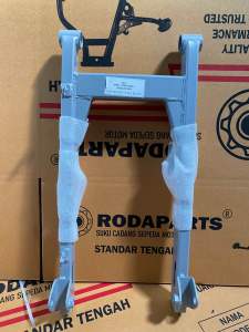 Swing Arm Suzuki Shogun New  Smash new Standart Silver