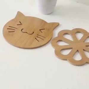 [HCM] Miếng Lót Nồi Cách Nhiệt Gỗ Ép Hình Ngộ Nghĩnh(kt 14*14cm)-CA666