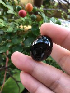 BLACK TOURMALINE ทัวร์มาลีนแท้ 35 cts สีดำสนิท เม็ดใหญ่ไซส์เบิ้ม อ้วงๆ เนื้อสวยมากค่ะ