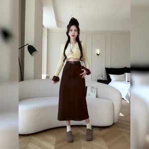 Váy Dài Nhung Tăm Cạp Cao Cổ Điển Dáng Ôm Dài Đến Giữa Bắp Chân Kiểu Chữ A Màu Đen Nâu Có Dây Lưng Phong Cách Cargo Của ISUREYOUNG Dành Cho Nữ