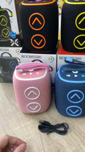 ลำโพงบลูทูธ BOOMS580 เบสหนัก ไฟ RGB กันน้ำ IPX6 รองรับ USB/TF/AUX ชาร์จ Type-C แบต 2400mAh พกพาสะดวก