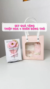 Set quà tặng bạn gái sáp thơm khăn bông và thiệp kèm túi quà LILA S.SAPKHAN