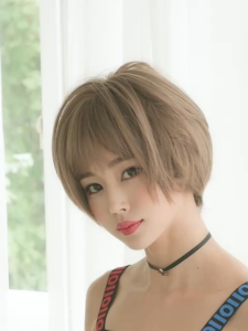 Short Straight Elf Cut High-Heat Resistant Synthetic Wig - 12.6 Inch Light Brown with Pink Bow Density Cap for Women Summer Party & Dance Event MotherS Day Gift Short Hair Wigs Event Hairpiece Summer Style Comfortable Fit Cap