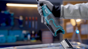3/8" Cordless Ratchet Wrench 6 inch Extended Ratchet Wrench 40Ft-lbs 400RPM Extended Neck Electric Ratchet Wrench 3 Battery