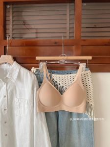 Lifted Seamless Bra Young Women Full Cup Gathered Supportive Wireless V-Neck Summer Underwear No Brand Minimalist Style