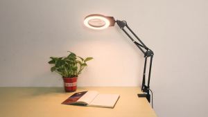 Long Swing Arms 5X/10X Magnifying Glass Lamp with 5 Color Adjust LED Lights Reading Table Lamp for Welding Repair Close Work