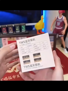 J16 บลูทู ธ หูฟังสัมผัสไร้สาย HiFI สเตอริโอ TWS หูฟังกีฬาพร้อมไมโครโฟน