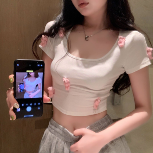 GUZILIAN | Sweet Spicy Short Sleeve Tight T-Shirt Womens Stylish Design Summer Pure Desire Bear Decoration Fashionable Top Commute Style