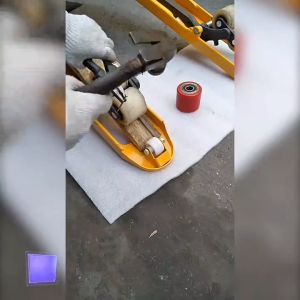 ล้อแฮนด์ลิฟท์ ล้อรถยก ล้อพาเลท ยูรีเทนแดง" - ล้อแฮนด์ลิฟท์ ล้อรถยก ล้อพาเลท ยูรีเทนแดง