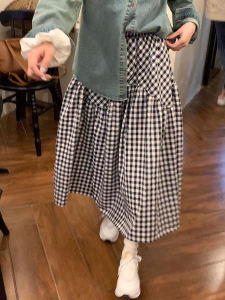 Váy Chữ a Cạp Cao Kẻ Caro Đen Trắng Mới 2025 Váy Midi Chữ a Dáng Rộng Thanh Lịch Cho Dáng Người Nhỏ