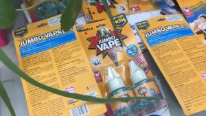 Máy xông tinh dầu và lọ tinh dầu đuổi muỗi Jumbo Vape hương hoa Lily và Anh Đào - Fumakilla Việt Nam Sản Phẩm Xua Muỗi An Toàn Cho Sức Khỏe Máy Xông Tinh Dầu Tiết Kiệm Năng Lượng - Lazada