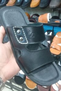 sandal untuk pria dewasa