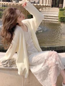 เสื้อคาร์ดิแกนถักแบบเปิดไหล่สำหรับผู้หญิง เสื้อคลุมยาวคลุมไหล่บาง แขนยาว ปกโปโล สีพื้น แฟชั่นฤดูร้อน