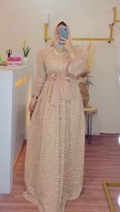 Stella Dress: Gaya Modern dengan Desain Fashion yang Unik