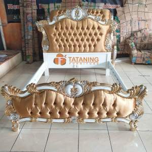 DIPAN MENIR KAYU JATI FINISHING MEWA RANGKAT EMPAT TIDUR UKIR SULTAN MODERN SUPER DEKORASI RUANG INTERIOR MURAH TATANING FURNITURES JEPARA