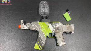 Gel Blaster AK - Green With 40000+ Gel Ball For Outdoor Shooting Games Ages 14+