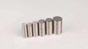 Nam Châm Tròn Nhỏ D8x3mm Nam Châm Đĩa Thu Nhỏ Dùng Cho Văn Phòng Nút Tròn Thu Nhỏ Công Cụ Lưu Trữ Sắp Xếp