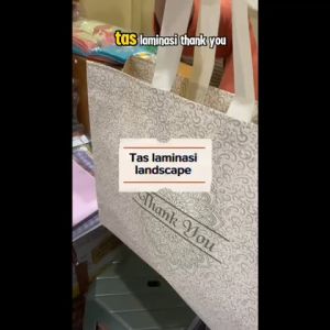 Tas Kado Berkualitas Tinggi: Tas Kado Landscape Laminasi Jumbo