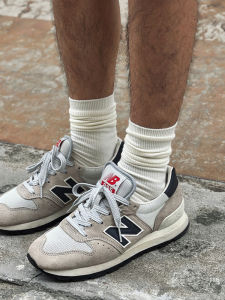 ถุงเท้าผู้ชายสูงถึงเข่าแบบลำลองสไตล์ญี่ปุ่น ถุงเท้าทรงสี่เหลี่ยมลายสก็อต ถุงเท้าผ้าฝ้ายแท้สีขาว ถุงเท้าสำหรับฤดูร้อน