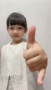 DE OUTFIT SETELAN ANAK PEREMPUAN SALUR/ATASAN ANAK VEST ROMPI TERBARU