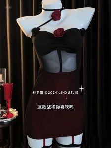 Hormones ⭐⭐กระโปรงสะโพกเซ็กซี่ เว้าหลัง ชุดสำหรับสาวแซ่บ พร้อมดอกไม้ประดับ พร้อมส่งจากไทย