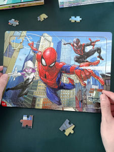 แม่เหล็กแม่เหล็ก Marvel Spider-Man สำหรับเด็กวัย 3-6 ปี ของเล่นที่กระตุ้นสมอง ชิ้นส่วนไม้ ภาพวาด 2D สำหรับเด็กชายวัย 4-5 ปี