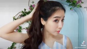Ngoạm tóc giả xoăn lửng nhà Mây bản 38cm-M2