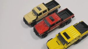 Lepton 1:32 Car Diecast OFF-ROAD 6x6 Pick Up Truck Mercedes-Benz BRABUS AMG Super Car SUV Toyota Hilux